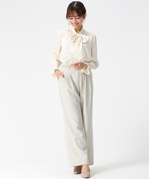 MISCH MASCH(ミッシュマッシュ)の「2026春夏新作 ボウタイシャーリングブラウス(シャツ/ブラウス・レディース・ブルー/ホワイト/ホワイト×ブラック/イエロー・フリ-)」の8枚目の写真