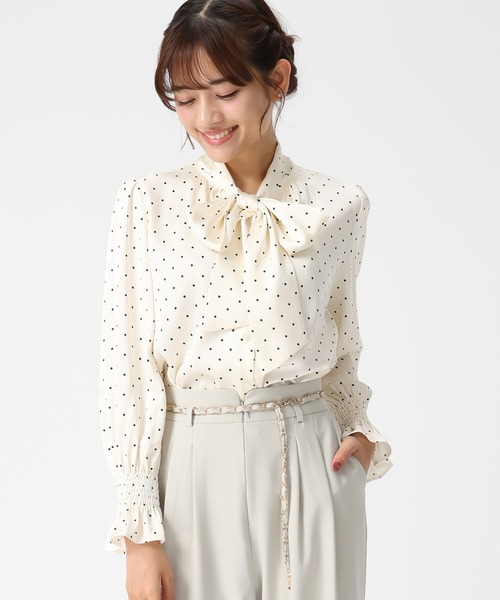 MISCH MASCH(ミッシュマッシュ)の「2026春夏新作 ボウタイシャーリングブラウス(シャツ/ブラウス・レディース・ブルー/ホワイト/ホワイト×ブラック/イエロー・フリ-)」の11枚目の写真