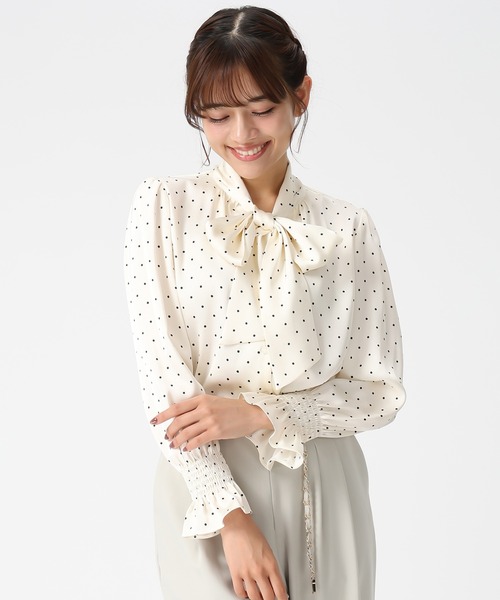 MISCH MASCH(ミッシュマッシュ)の「2026春夏新作 ボウタイシャーリングブラウス(シャツ/ブラウス・レディース・ブルー/ホワイト/ホワイト×ブラック/イエロー・フリ-)」の12枚目の写真