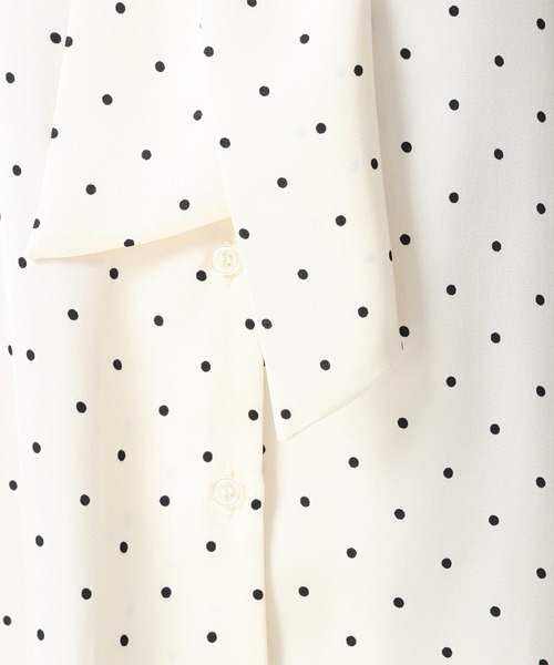 MISCH MASCH(ミッシュマッシュ)の「2026春夏新作 ボウタイシャーリングブラウス(シャツ/ブラウス・レディース・ブルー/ホワイト/ホワイト×ブラック/イエロー・フリ-)」の22枚目の写真