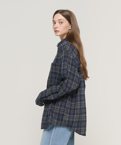 CARGOBROS FOR WOMAN(カーゴブロスフォーウィメン)の「トーンダウンチェックオーバーサイズコットンシャツ(ネイビー)(シャツ/ブラウス・レディース・その他・FREE)」の3枚目の写真