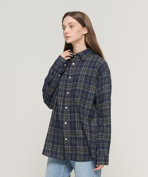 CARGOBROS FOR WOMAN(カーゴブロスフォーウィメン)の「トーンダウンチェックオーバーサイズコットンシャツ(ネイビー)(シャツ/ブラウス・レディース・その他・FREE)」の5枚目の写真