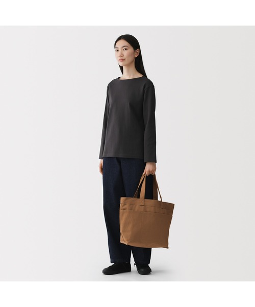 無印良品（ムジルシリョウヒン）の「帆布　横型　トートバッグ（トートバッグ・レディース・キャメル/キナリ/カーキ系・FREE）」の5枚目の写真