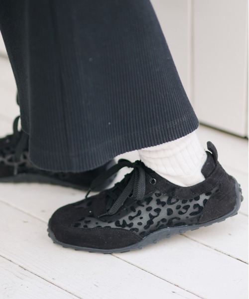 CIAOPANIC TYPY（チャオパニックティピー）の「:≪26SS展示会アイテム≫【カラバリ、サイズ展開豊富！】シアースニーカー（スニーカー・レディース・ピンク/イエロー/ブラック/シルバー/オフホワイト/レオパード・SMALL/X-LARGE/LARGE/MEDIUM）」の6枚目の写真