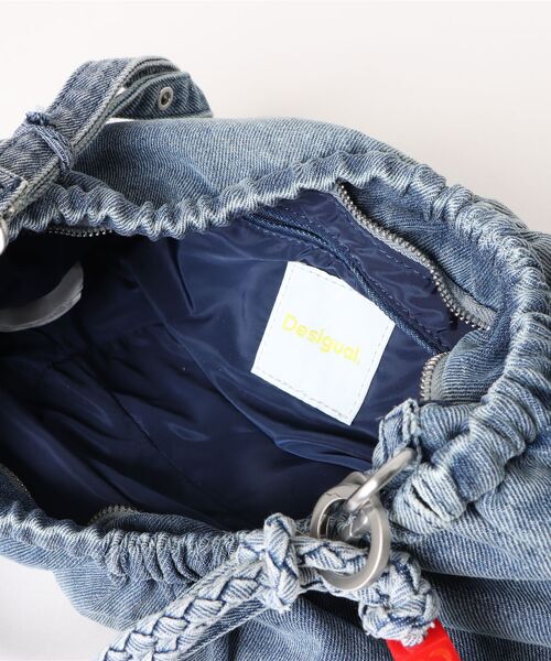 Desigual（デシグアル）の「デニム楕円形ショルダーバッグ 90年代ストリート 【2026年春夏 新作】（ショルダーバッグ・レディース・ブルー・FREE）」の8枚目の写真