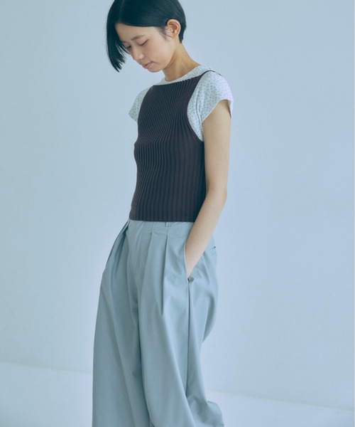 EN NEUME(エンノイム)の「Washable Faux Leather Tuck Wide Pants(その他パンツ・レディース・ブルー/イエロー・FREE)」の8枚目の写真