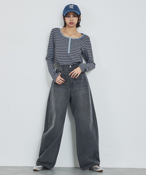 abahouse mavie（アバハウスマヴィ）の「ボーダーヘンリーネックプルオーバー（Tシャツ/カットソー・レディース・ブラック/グレー/オフホワイト・フリー）」の11枚目の写真