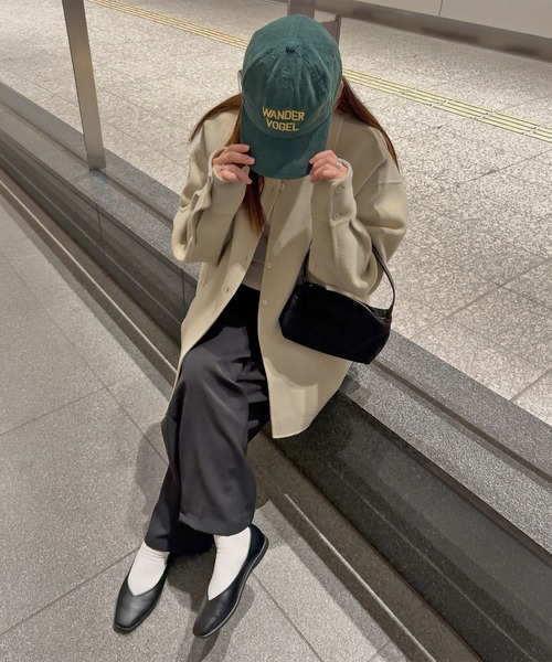 HEILIS(ヘイリス)の「【Chel Select】フェイクスエードコージーバッグ / 秋服 春服 冬服 スウェード スクエア ハンドバッグ ワンハンドル 韓国 ブラウン キャメル ブラック レッド 無地 シンプル カジュアル ファスナー ノームコア シティガール トレンド(ハンドバッグ・レディース・ブラック/キャメル・FREE)」の6枚目の写真