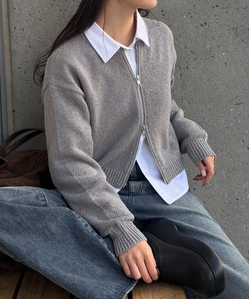 COLONY 2139(コロニートゥーワンスリーナイン)の「ミニブークレWジップカーディガン(カーディガン/ボレロ・レディース・ホワイト/レッド/イエロー/グレー/ブラック・FREE)」の3枚目の写真