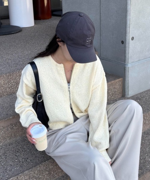 COLONY 2139(コロニートゥーワンスリーナイン)の「ミニブークレWジップカーディガン(カーディガン/ボレロ・レディース・ホワイト/レッド/イエロー/グレー/ブラック・FREE)」の4枚目の写真