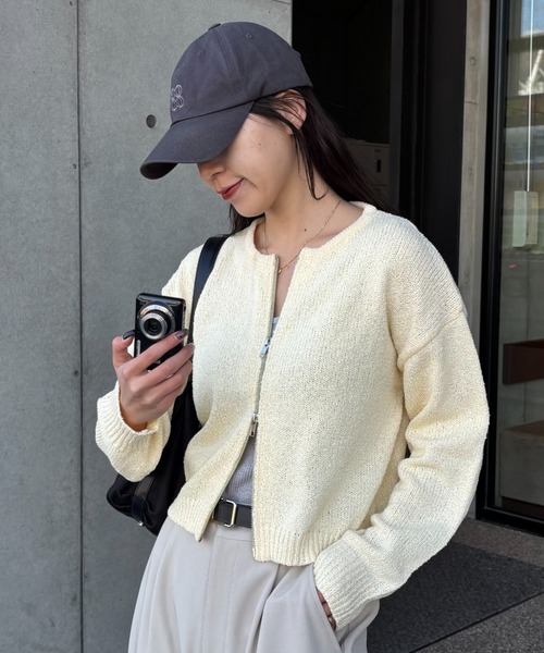 COLONY 2139(コロニートゥーワンスリーナイン)の「ミニブークレWジップカーディガン(カーディガン/ボレロ・レディース・ホワイト/レッド/イエロー/グレー/ブラック・FREE)」の22枚目の写真