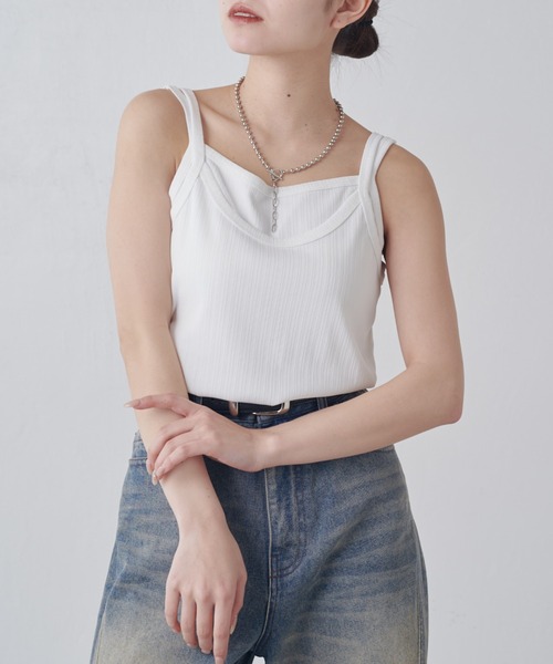 Lui's（ルイス）の「レイヤード風カップ付きタンクトップ（タンクトップ・レディース・ブラウン/アイボリー/ブラック・FREE）」の4枚目の写真