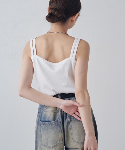 Lui's（ルイス）の「レイヤード風カップ付きタンクトップ（タンクトップ・レディース・ブラウン/アイボリー/ブラック・FREE）」の7枚目の写真