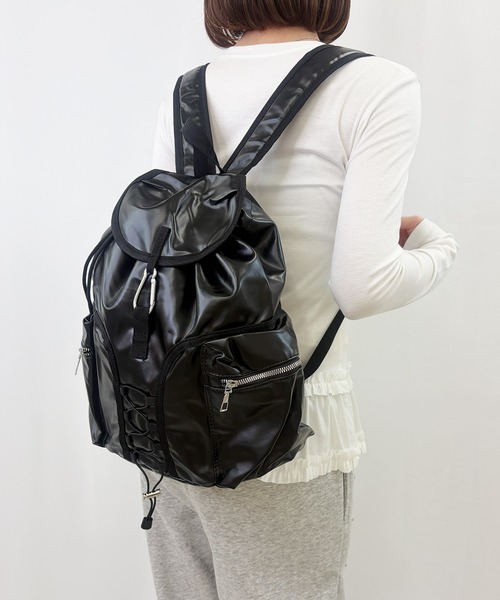 frunco（フランコ）の「【ZOZOTOWN限定】ドローストリングバッグパック/A4サイズ収納可能（バックパック/リュック・レディース・シルバー/ブラック・FREE）」の5枚目の写真