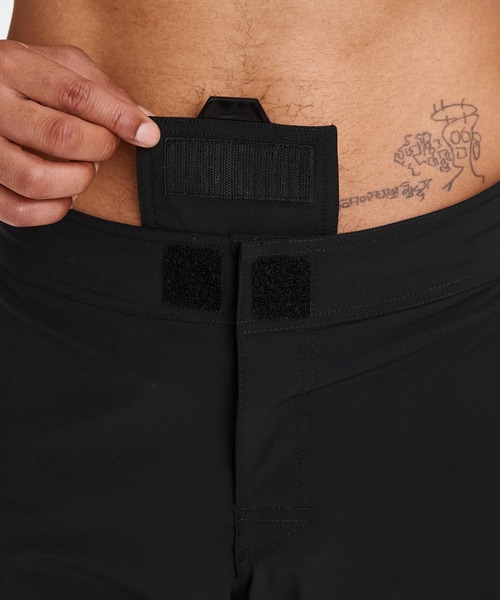RVCA(ルーカ)の「RVCA SPORT メンズ VA SCRAPPERSHORTS ショートパンツ 【2026年春夏モデル】/ルーカナイロンショートパンツ(その他パンツ・メンズ・ブラック・X-LARGE/LARGE/MEDIUM/SMALL)」の5枚目の写真
