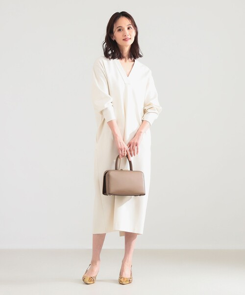 Demi-Luxe BEAMS（デミルクス ビームス）の「ポンチ Vネック ワンピース［手洗い可］（ワンピース・レディース・オフホワイト/ブラック・ONE SIZE）」の5枚目の写真