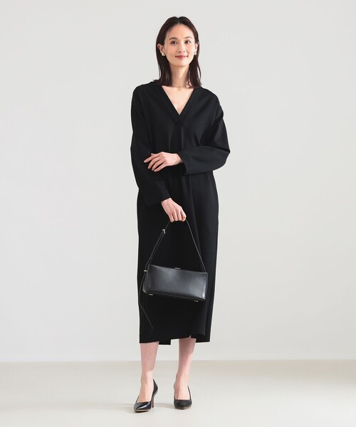 Demi-Luxe BEAMS（デミルクス ビームス）の「ポンチ Vネック ワンピース［手洗い可］（ワンピース・レディース・オフホワイト/ブラック・ONE SIZE）」の7枚目の写真