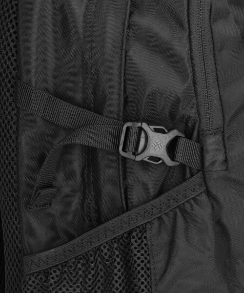 FREAK'S STORE(フリークスストア)の「Columbia/コロンビア 限定展開 キャッスルロック15L バックパックII / Castle Rock 15L Backpack II(バックパック/リュック・メンズ・ブラック・フリ-)」の8枚目の写真