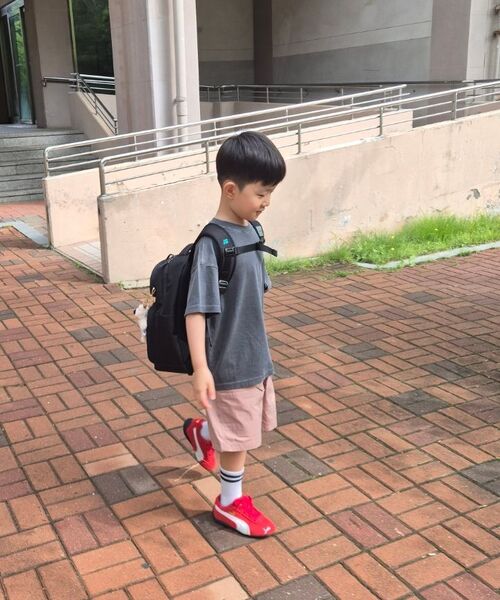MUSINSA STANDARD KIDS（ムシンサスタンダードキッズ）の「ピグメントオーバーサイズクルーネックTシャツ[チャコールグレー]（Tシャツ/カットソー・レディース・その他・110/120/130/140/150/160）」の7枚目の写真