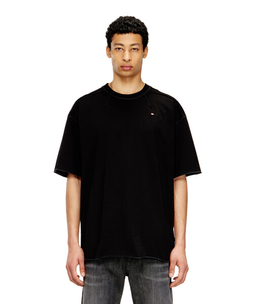 DIESEL(ディーゼル)の「メンズ Tシャツ T-CRAHOR-BOXT-T1(Tシャツ/カットソー・メンズ・オフホワイト/ブラック・X-SMALL/SMALL/X-LARGE/XX-LARGE/LARGE/XXX-LARGE/MEDIUM)」の12枚目の写真