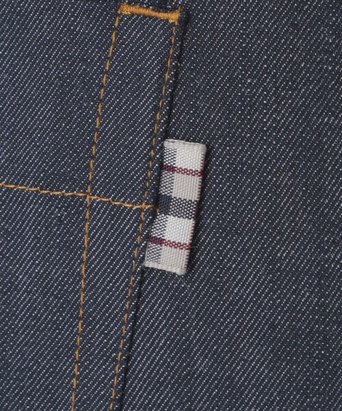 BLUE LABEL CRESTBRIDGE(ブルーレーベルクレストブリッジ)の「【一部店舗限定】スラブシャンブレーワイドパンツ(デニムパンツ・レディース・ブルー系その他4/ネイビー・36/38)」の4枚目の写真