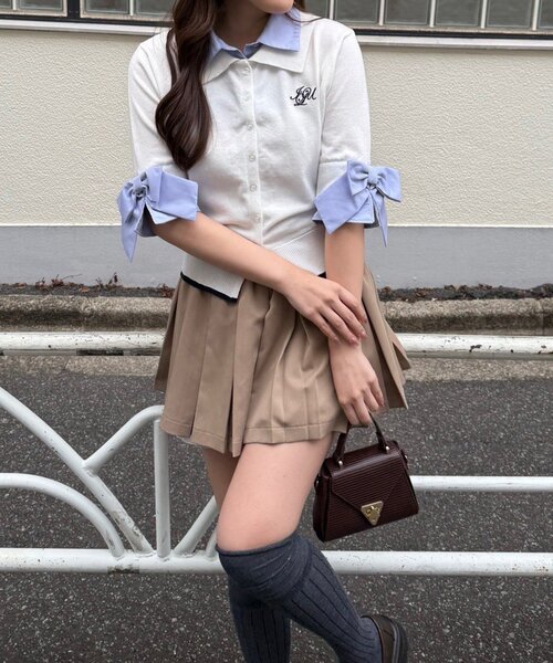 Another Branch olive des olive(アナザーブランチオリーブデオリーブ)の「2枚衿ドッキング5分袖ニット(ニット/セーター・レディース・アイボリー/オフホワイト/グレー/ライトグレー/ネイビー/インディゴブルー・FREE)」の8枚目の写真