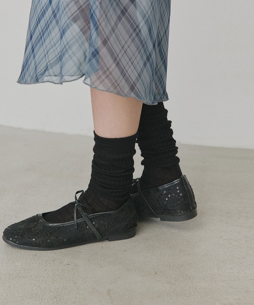 ad thie(アドティエ)の「刺繍リボン メリージェーンパンプス(パンプス・レディース・ブラック/オフホワイト/ピンク・MEDIUM/LARGE)」の4枚目の写真