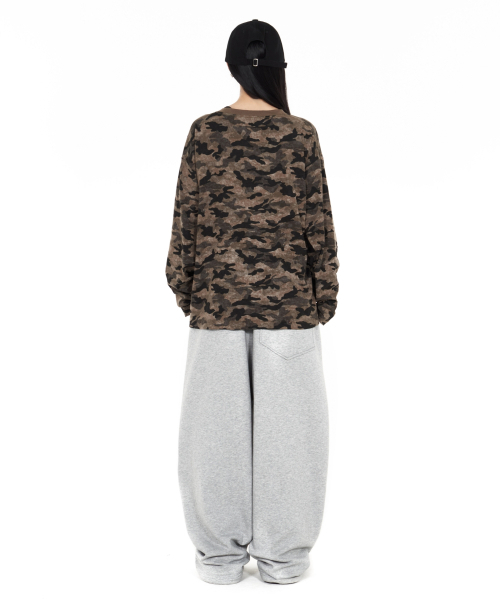 IDWS(アイドンワナセル)の「Cross Layered Sweat Pants Gray(スウェットパンツ・レディース・その他・1/2/0)」の13枚目の写真