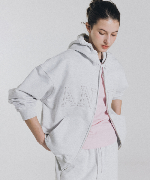 ANDNEEDS(アンドニーズ)の「Penny logo hoodie zip-up (white melange)(パーカー・レディース・その他・FREE)」の2枚目の写真