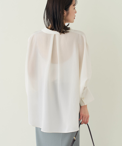 Noble（ノーブル）の「ゴールドボタンニュアンスシャツ（シャツ/ブラウス・レディース・モカ/ホワイト・FREE）」の10枚目の写真