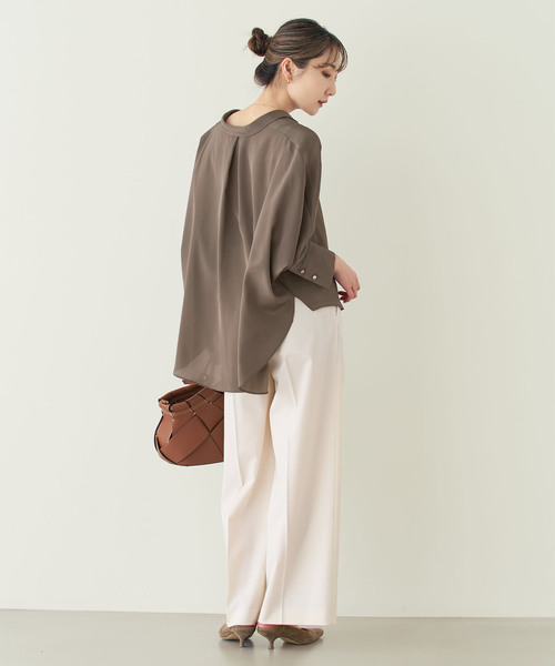 Noble（ノーブル）の「ゴールドボタンニュアンスシャツ（シャツ/ブラウス・レディース・モカ/ホワイト・FREE）」の18枚目の写真