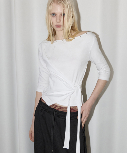 RENSE（レンセ）の「Stud Tie Top White（Tシャツ/カットソー・レディース・その他・OS）」の2枚目の写真