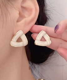 YU-KA:トライアングルピアス Triangle Earrings