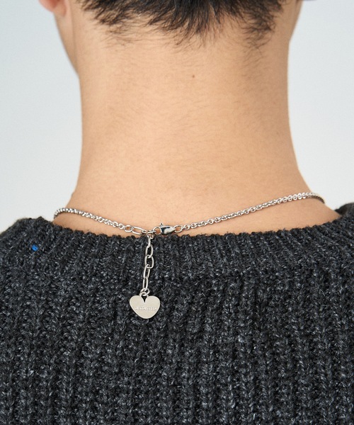 DISCOVERED(ディスカバード)の「BONE PEACE NECKLACE(ネックレス・メンズ・シルバー・FREE)」の2枚目の写真