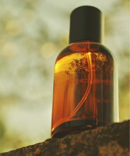 Aesop(イソップ)の「ヴィレーレ オードパルファム 50mL(香水・レディース・その他・FREE)」の3枚目の写真