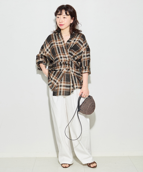 journal standard L'essage（ジャーナルスタンダードレサージュ）の「ヨーロピアンフラックス2WAYシャツ 2（シャツ/ブラウス・レディース・グレー/ブラック系その他/Red/ホワイト・FREE）」の6枚目の写真
