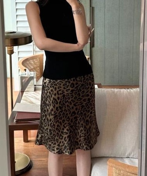 AsheKsha（アシクシャ）の「レトロなヒョウ柄スカート（スカート・レディース・ゴールド/シルバー・M/S）」の22枚目の写真
