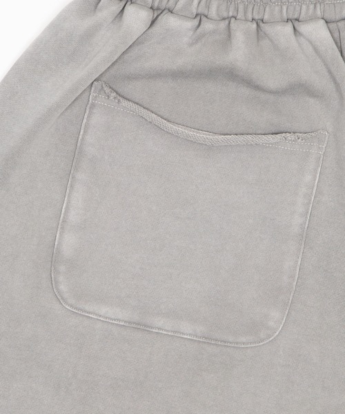 SHORT ROUND（ショートラウンド）の「SHORT ROUND/【26年春夏新作】ブリーチダメージスウェットショーツ（スウェットパンツ・メンズ・グレー/ブラック系その他・MEDIUM/LARGE）」の17枚目の写真
