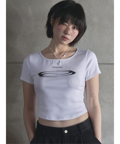 MURUA(ムルーア)の「【Opening Project】W Squareneck Cropped Symbol T Shirt(Tシャツ/カットソー・レディース・ホワイト・FREE)」の3枚目の写真