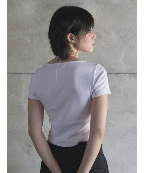 MURUA(ムルーア)の「【Opening Project】W Squareneck Cropped Symbol T Shirt(Tシャツ/カットソー・レディース・ホワイト・FREE)」の5枚目の写真