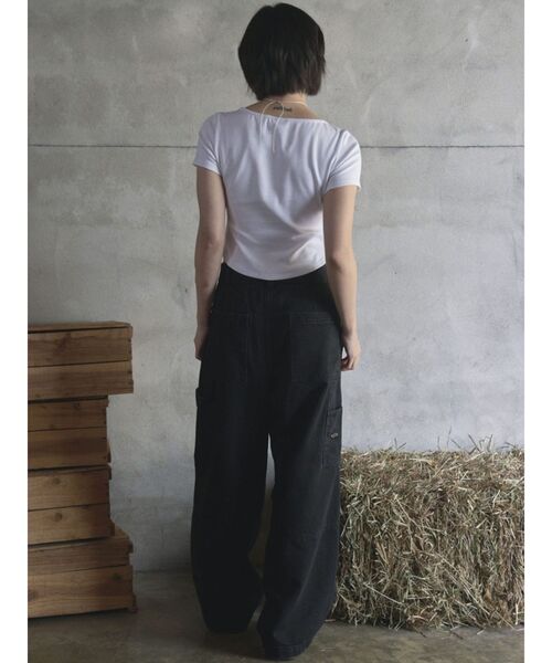 MURUA(ムルーア)の「【Opening Project】W Squareneck Cropped Symbol T Shirt(Tシャツ/カットソー・レディース・ホワイト・FREE)」の9枚目の写真