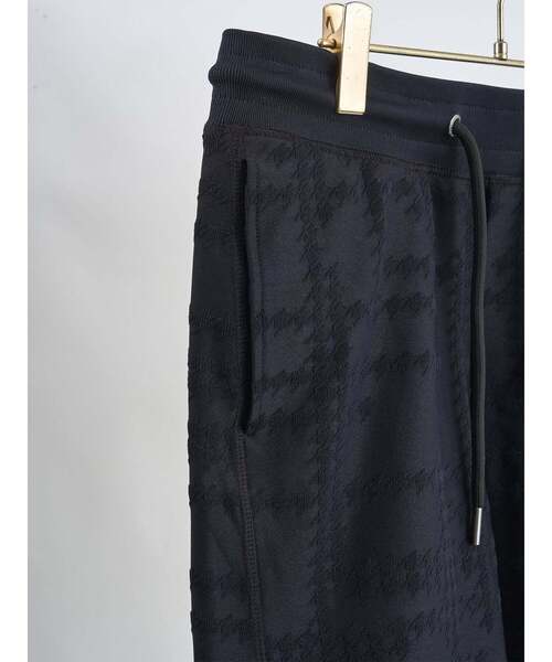 1PIU1UGUALE3  RELAX （ウノピゥウノウグァーレトレ リラックス）の「【1PIU1UGUALE3】 RANDOM HOUNDSTOOTH SHORTS ジャガード ショートパンツ（その他パンツ・メンズ・ブラック/ホワイト・4/3/2）」の6枚目の写真