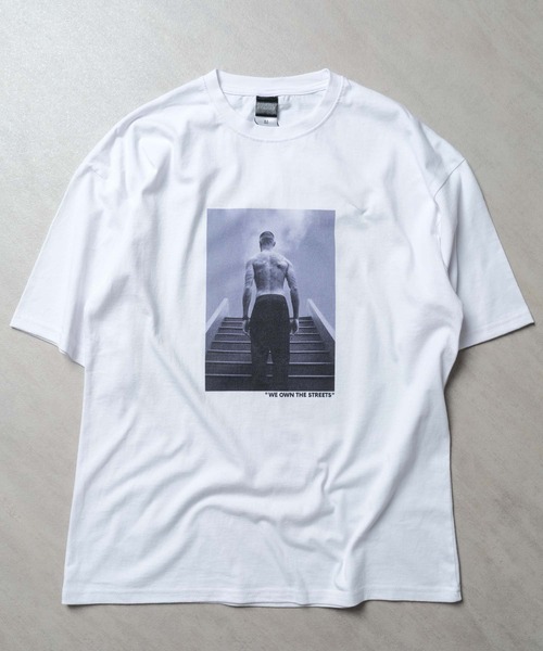 SHISKY(シスキー)の「グラフィック トランスファー BIG 半袖Tシャツ(Tシャツ/カットソー・メンズ・ホワイト系その他5/ホワイト系その他6/ホワイト系その他7/オフホワイト/ホワイト系その他2/ホワイト系その他4/ホワイト系その他/ホワイト系その他3/その他/その他1/その他2/その他3・S/M/L/XL)」の20枚目の写真