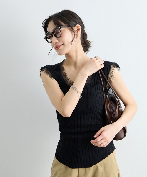 Futier land(フューティアランド)の「Uネックレースキャミソール(Tシャツ/カットソー・レディース・ブラック/ベージュ/ブルー・FREE)」の16枚目の写真