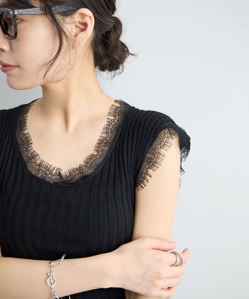 Futier land(フューティアランド)の「Uネックレースキャミソール(Tシャツ/カットソー・レディース・ブラック/ベージュ/ブルー・FREE)」の20枚目の写真