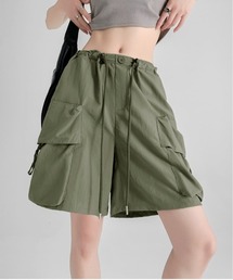 center i（センターアイ）の「カーゴデザインフレアショートパンツ（カーゴパンツ）」