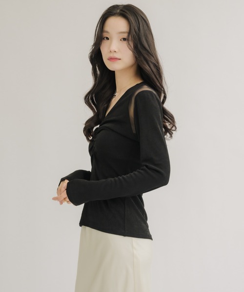 NEUNA(ヌナ)の「【さらっとした涼しい着心地◎】シアーショルダー フロントシャーリングトップス(Tシャツ/カットソー・レディース・ピンク/ブラック/アイボリー・FREE)」の8枚目の写真