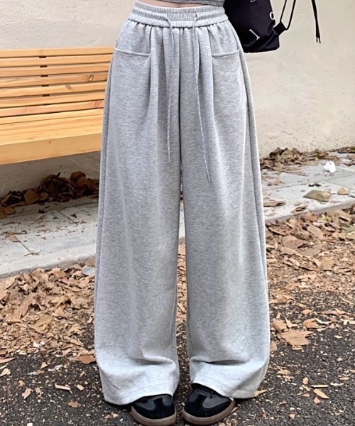 Teem Store(チームストア)の「【4色展開】ルーズシルエット リラックス スウェットワイドパンツ 体型カバー(スウェットパンツ・レディース・ネイビー/ブラック/グレー/ホワイト・S/M)」の6枚目の写真