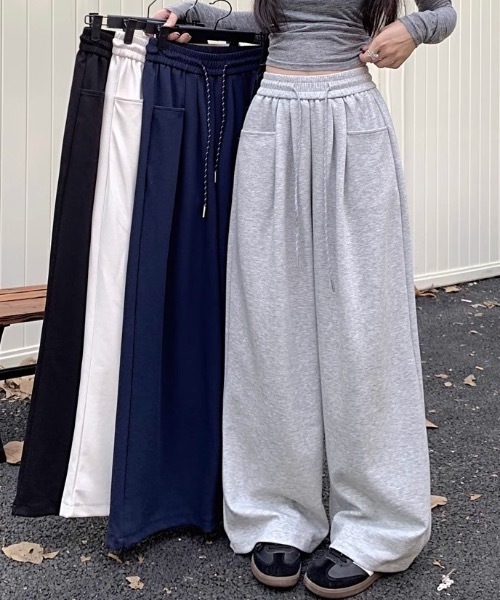 Teem Store(チームストア)の「【4色展開】ルーズシルエット リラックス スウェットワイドパンツ 体型カバー(スウェットパンツ・レディース・ネイビー/ブラック/グレー/ホワイト・S/M)」の9枚目の写真