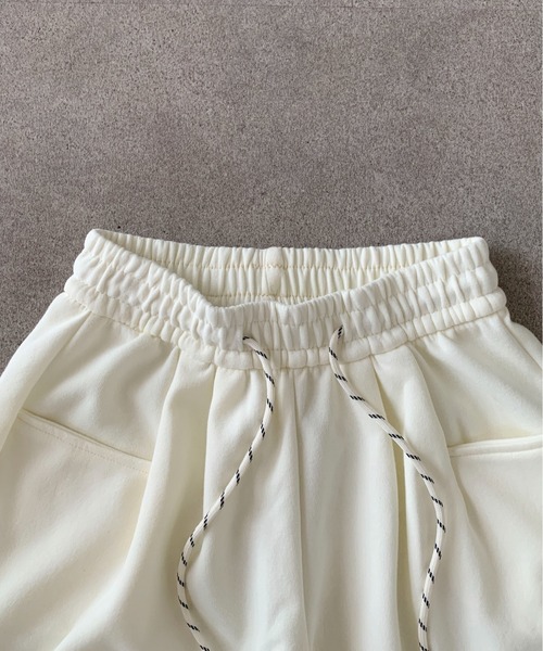Teem Store(チームストア)の「【4色展開】ルーズシルエット リラックス スウェットワイドパンツ 体型カバー(スウェットパンツ・レディース・ネイビー/ブラック/グレー/ホワイト・S/M)」の21枚目の写真